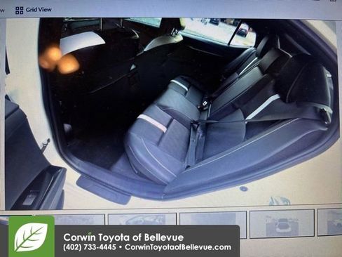 Used 2025 Toyota Camry SE image 6