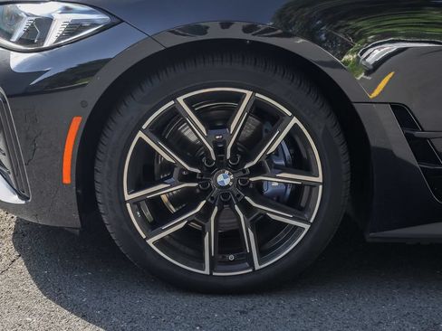 Used 2025 BMW i4 xDrive40i w/ M Sport Package AWD/4WD image 14