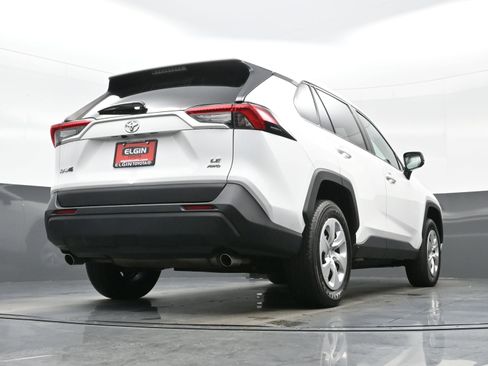 Used 2024 Toyota RAV4 LE image 29