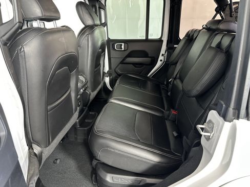 Used 2022 Jeep Wrangler Unlimited Sahara w/ Cold Weather Group image 7