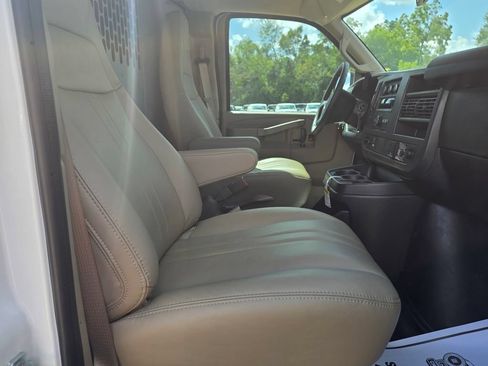 New 2026 GMC Savana 2500 w/ Driver Convenience Package RWD image 24