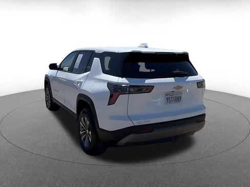 Used 2025 Chevrolet Equinox LT FWD image 10