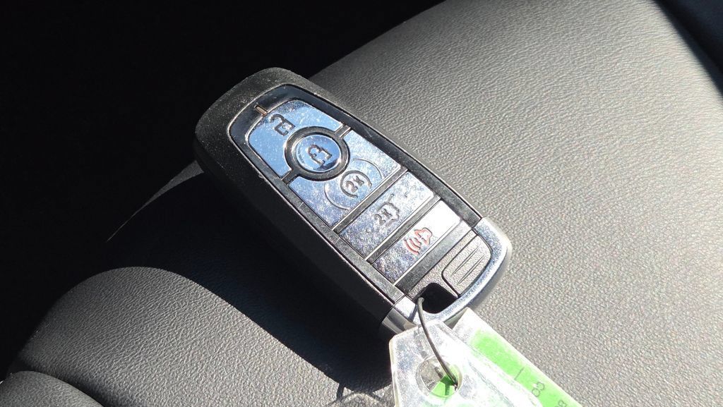 Used 2023 Lincoln Aviator AWD w/ Premium Package image 36