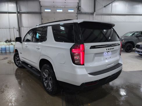 Used 2024 Chevrolet Tahoe Z71 w/ Luxury Package AWD/4WD image 4