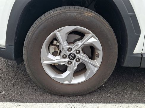 Certified 2024 Hyundai Tucson SE AWD/4WD image 4