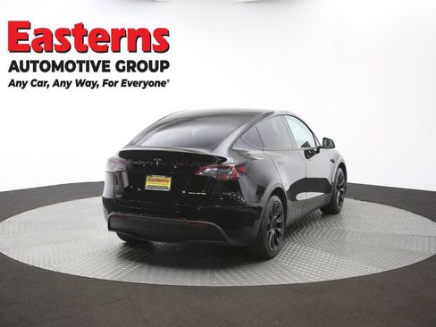 Used 2021 Tesla Model Y Long Range AWD/4WD image 34