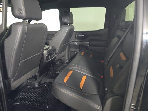Used 2021 GMC Sierra 1500 AT4 image 17