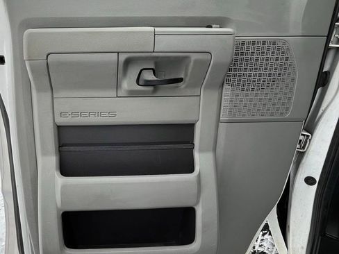 Used 2012 Ford E-150 and Econoline 150 w/ PWR Group image 8