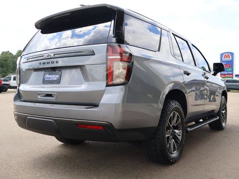 Used 2021 Chevrolet Tahoe Z71 w/ Z71 Off-Road Package AWD/4WD image 6