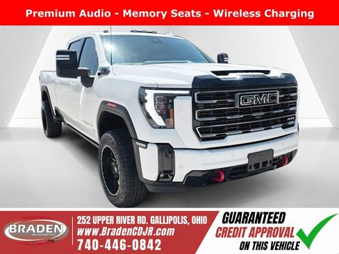 Used 2025 GMC Sierra 2500 AT4 w/ AT4 Premium Plus Package AWD/4WD image 1