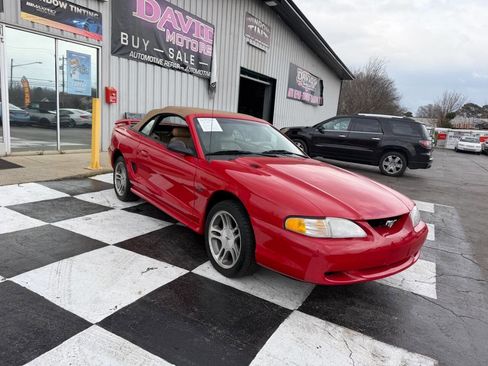 Used 1997 Ford Mustang GT image 3