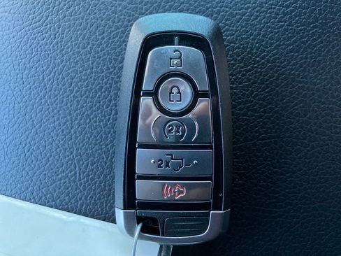 Used 2022 Ford F250 Lariat w/ Lariat Ultimate Package image 32