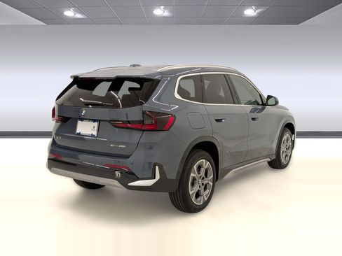 New 2026 BMW X1 xDrive28i w/ Convenience Package AWD/4WD image 9