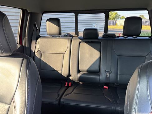 Used 2024 Ford F250 Lariat w/ Sport Appearance Package image 30