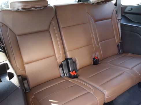 Used 2024 Chevrolet Tahoe High Country w/ Premium Package image 38