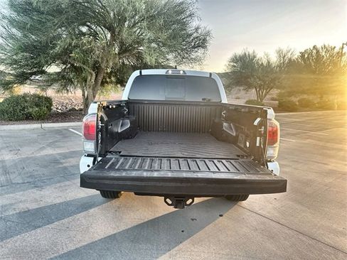 Used 2023 Toyota Tacoma TRD Sport image 30