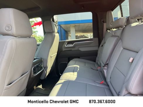 New 2026 GMC Sierra 2500 SLT w/ SLT Premium Package AWD/4WD image 25