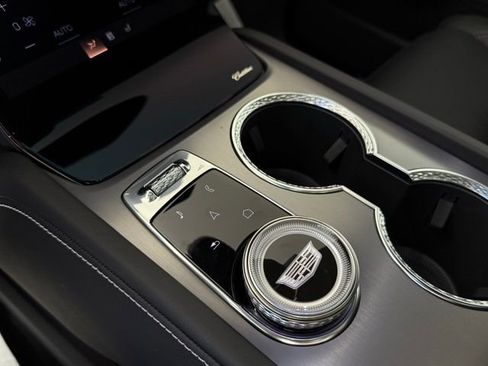 New 2026 Cadillac Vistiq Sport image 17