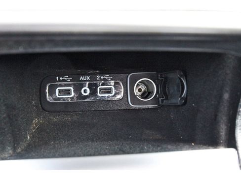 Used 2021 Jeep Grand Cherokee Laredo X image 27