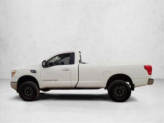 Used 2017 Nissan Titan SV video 2