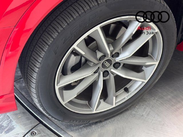 Certified 2025 Audi Q3 2.0T Premium w/ Black Optic Sport Package AWD/4WD image 5