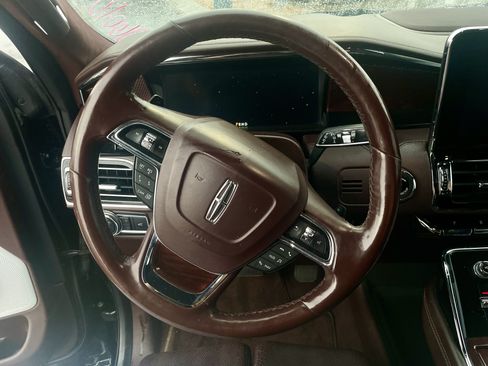 Used 2018 Lincoln Navigator Black Label AWD/4WD image 13