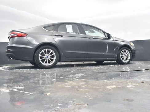 Used 2020 Ford Fusion SE image 42