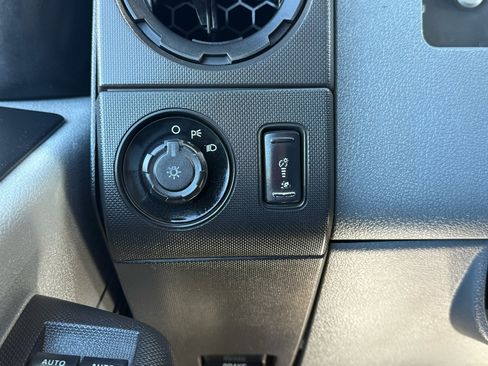 Used 2015 Ford F550 4x4 Crew Cab Super Duty image 14