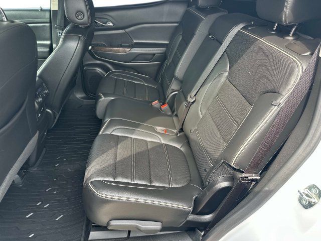 Used 2023 GMC Acadia Denali w/ Denali Technology Package AWD/4WD image 9