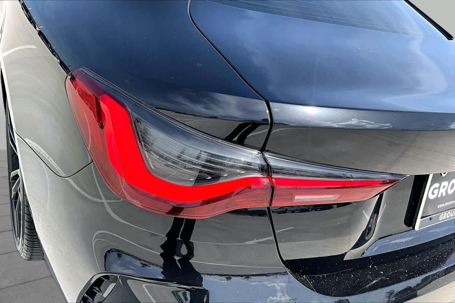 Used 2021 BMW 430i Coupe w/ M Sport Package RWD image 25