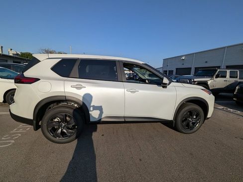 New 2026 Nissan Rogue SV w/ Cold Weather Package FWD image 9