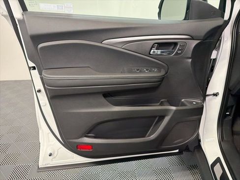 New 2026 Honda Ridgeline RTL image 32