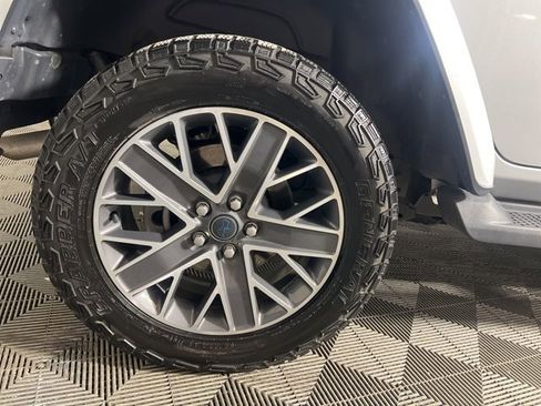 Used 2024 Jeep Wrangler High Altitude image 15