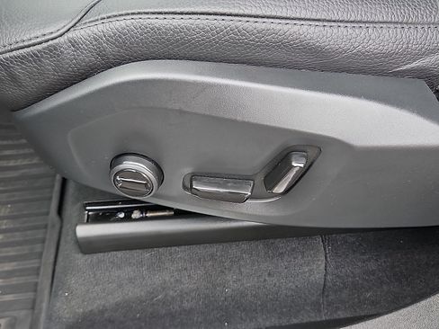 Certified 2024 Volvo XC90 B6 Plus w/ Protection Package Premier AWD/4WD image 26