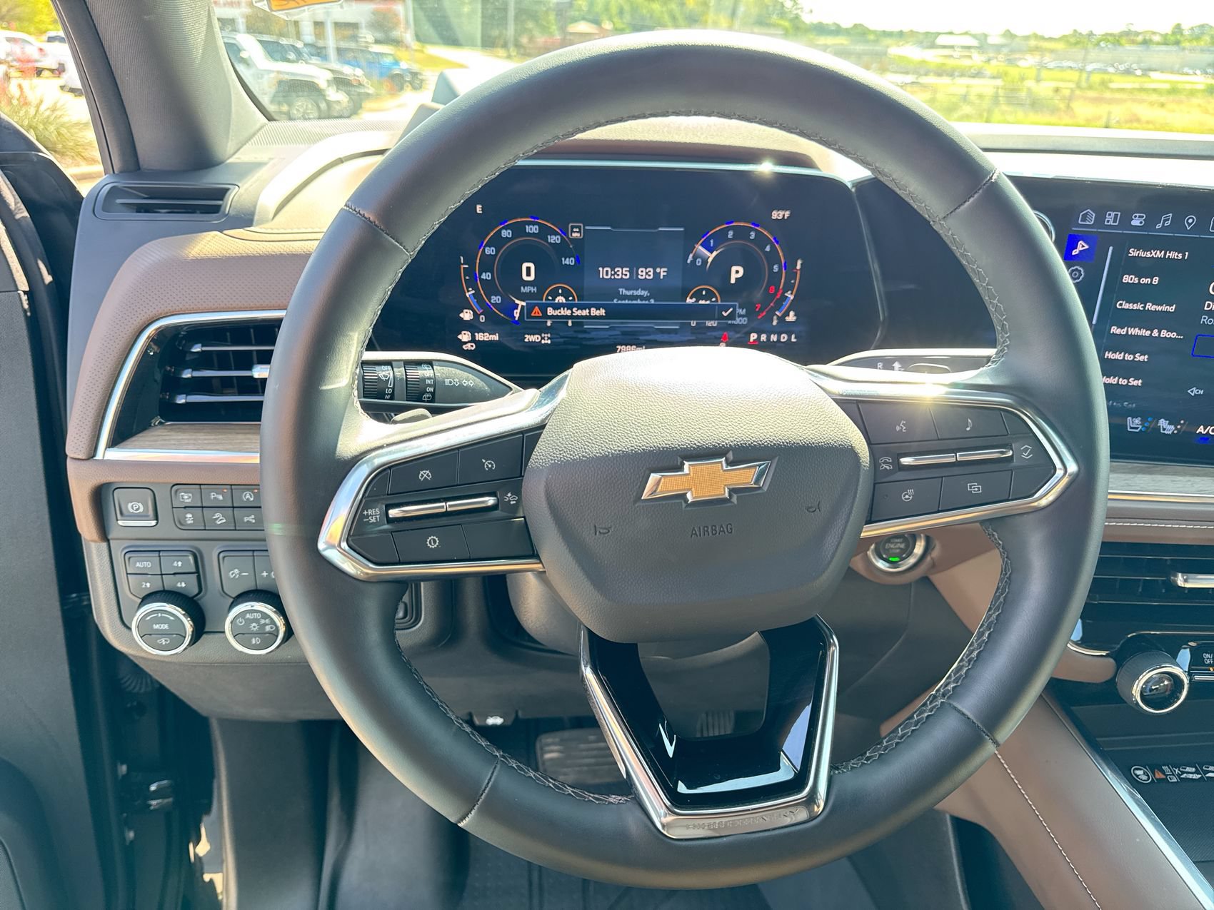 Used 2025 Chevrolet Tahoe High Country AWD/4WD image 14