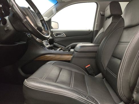 Used 2019 GMC Yukon XL Denali w/ Denali Ultimate Package AWD/4WD image 17