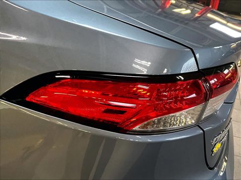 Used 2023 Toyota Corolla LE image 33