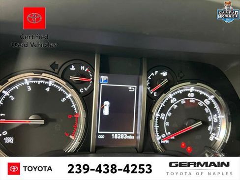 Certified 2024 Toyota 4Runner TRD Off-Road Premium w/ Moonroof Package AWD/4WD image 15