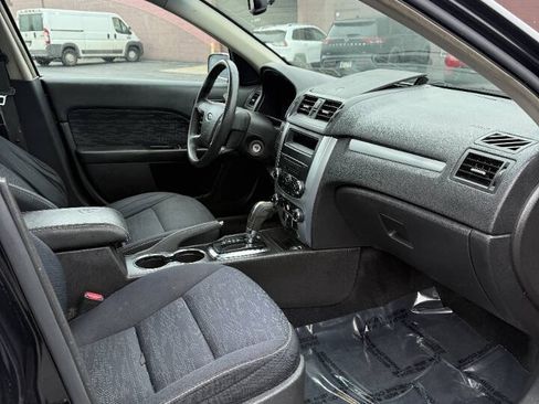 Used 2010 Ford Fusion SE FWD image 16