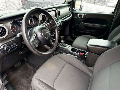 Used 2022 Jeep Wrangler Unlimited Sport image 25