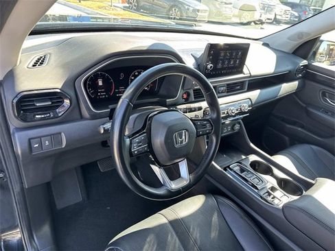 Used 2023 Honda Pilot EX-L image 18
