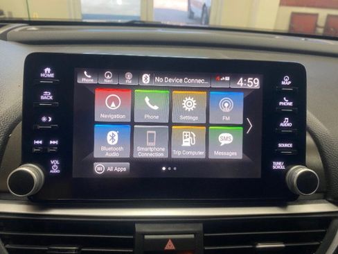 Used 2018 Honda Accord Touring image 28