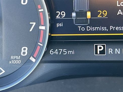 Certified 2024 Nissan Titan SV w/ SV Convenience Package image 9