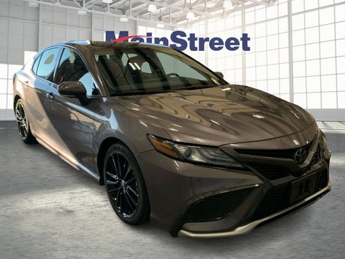 Used 2024 Toyota Camry XSE image 7