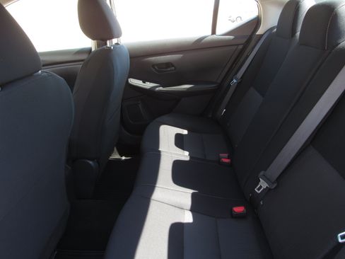 Used 2025 Nissan Sentra SV w/ All-Weather Package FWD image 12