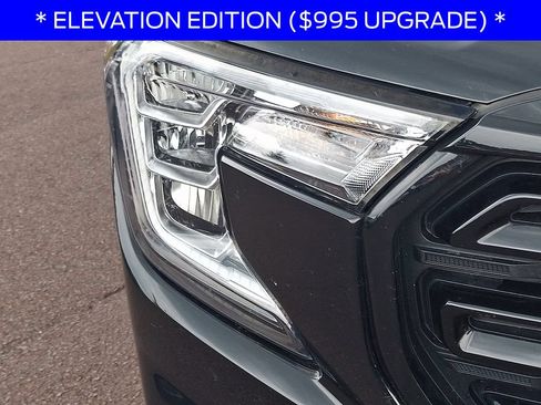 Used 2023 GMC Terrain SLE w/ Driver Convenience Package AWD/4WD image 9