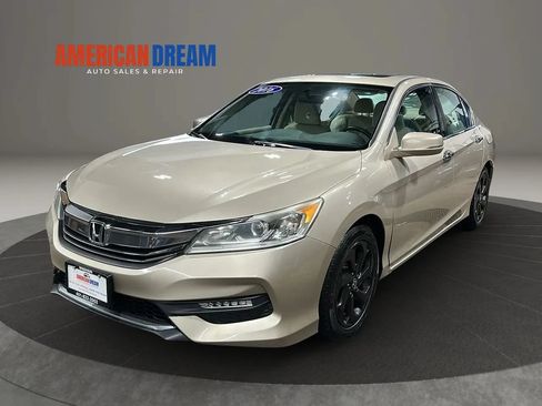 Used 2016 Honda Accord EX image 1