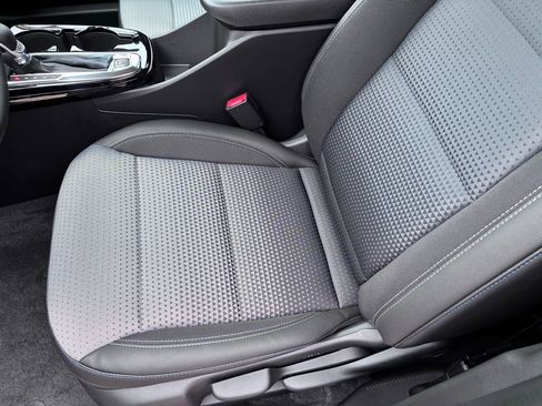 Used 2026 Chevrolet Trax LT w/ Driver Confidence Package image 21