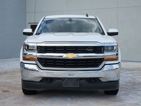 Used 2019 Chevrolet Silverado 1500 LT AWD/4WD image 2