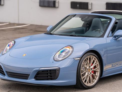 Used 2017 Porsche 911 Targa 4S AWD/4WD image 8